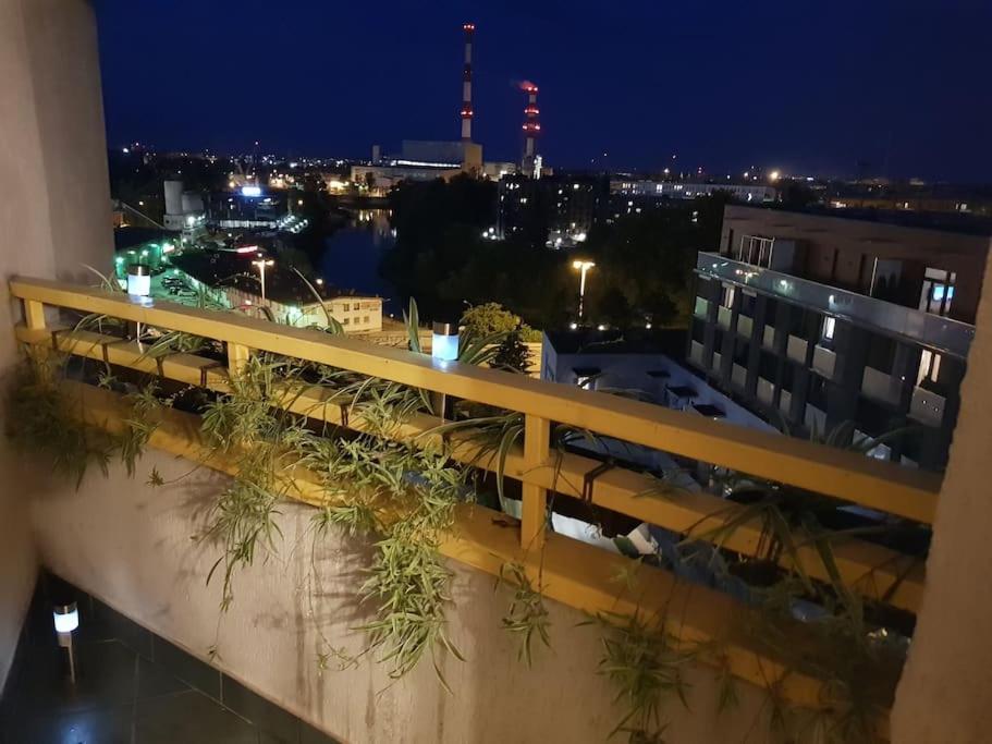 Апартаменты Sloneczny Apartamencik Вроцлав Экстерьер фото